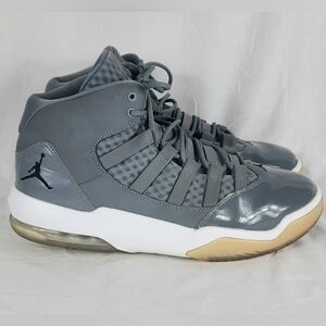 Nike Air Jordan Max Aura Mens Shoes Size 10 AQ9084-010 Cool Gray Basketball